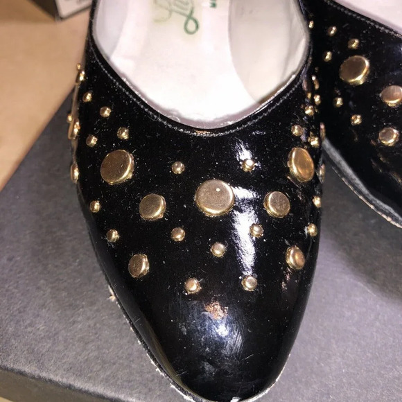 La Belle Original sz 5 B Black Leatherette Gold Accents - Picture 2 of 6